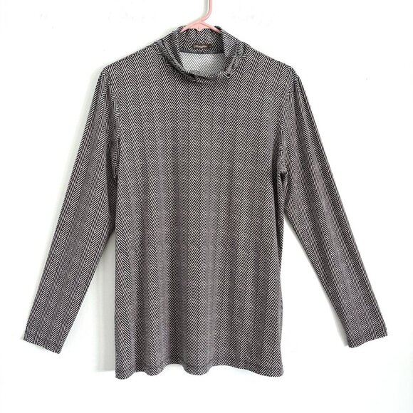 J McLaughlin Long Sleeve Black and Cream Chevron Turtleneck Top Women’s Large - Picture 1 of 7
